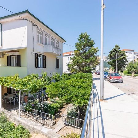 Apartment Luiza With Terrace Башка Экстерьер фото